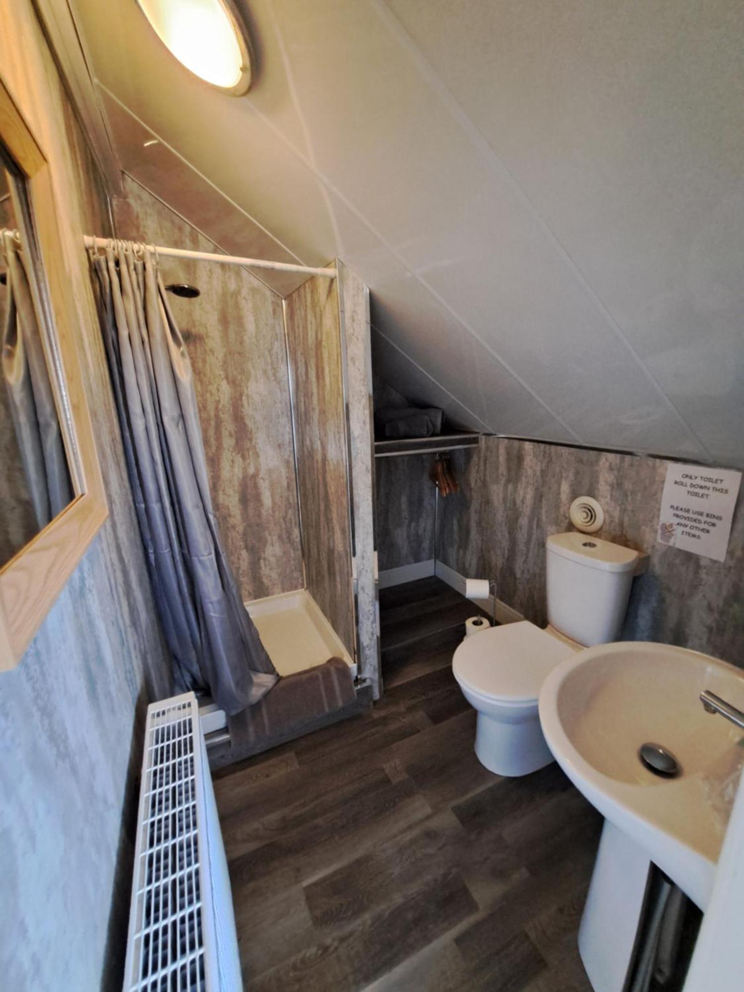 Dalesman Hotel Дарлінгтон Екстер'єр фото