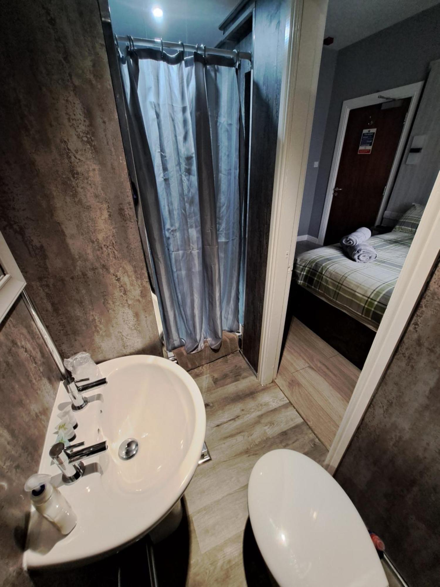 Dalesman Hotel Дарлінгтон Екстер'єр фото